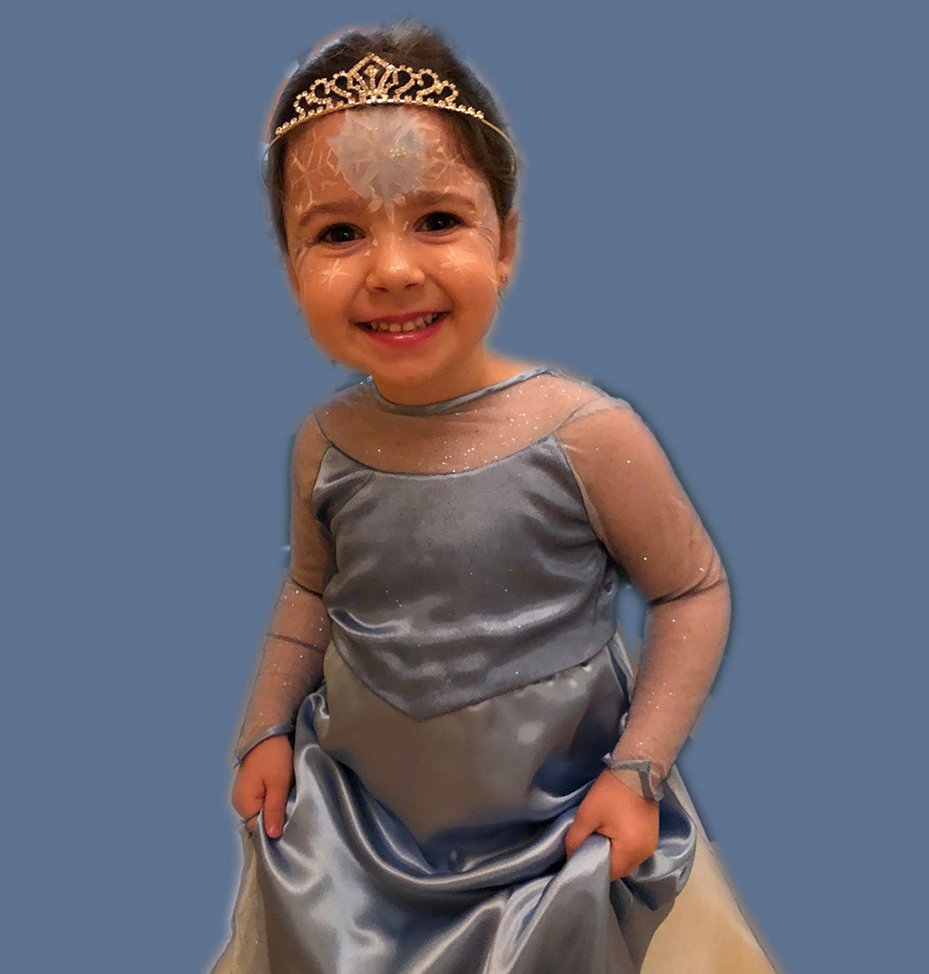Elsa-inspired costume