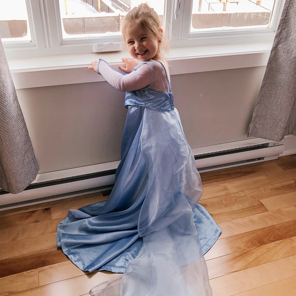 Elsa-inspired costume
